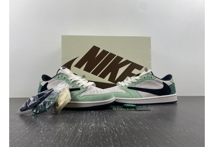 Travis Scott x Air Jordan 1 Low DM7866-813
