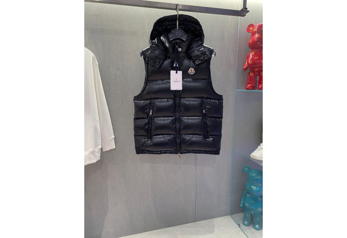 Mcl Lacet Hooded Down Waistcoat