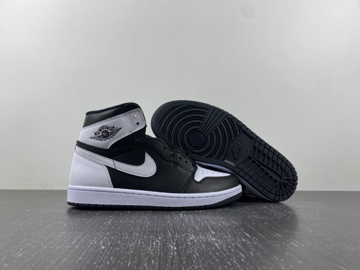 Air Jordan 1 High OG “Reverse Panda” DZ5485-010