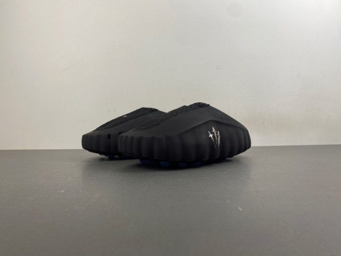 Nike Mind 001 
