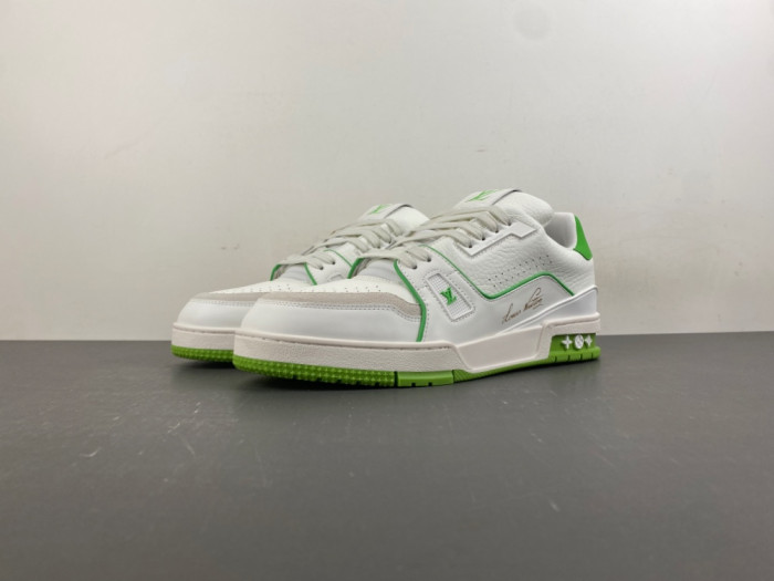L0vis Vvtt0n LV trainer