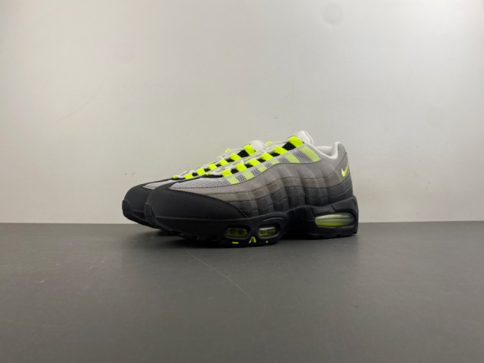NIKE AIR MAX 95 SP CT1689-001