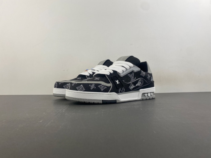 L0vis Vvtt0n LV trainer