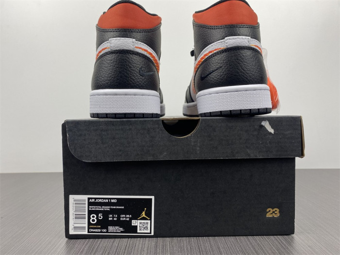 Air Jordan AIR JORDAN 1 MID 