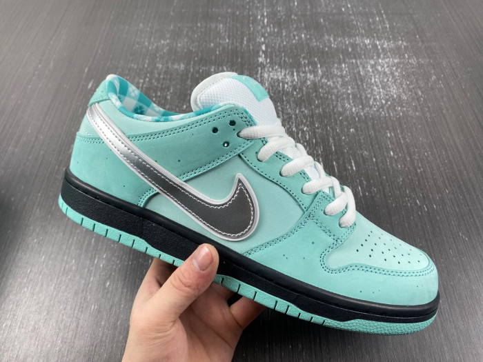 Nike SB Dunk Low  BV1310-402