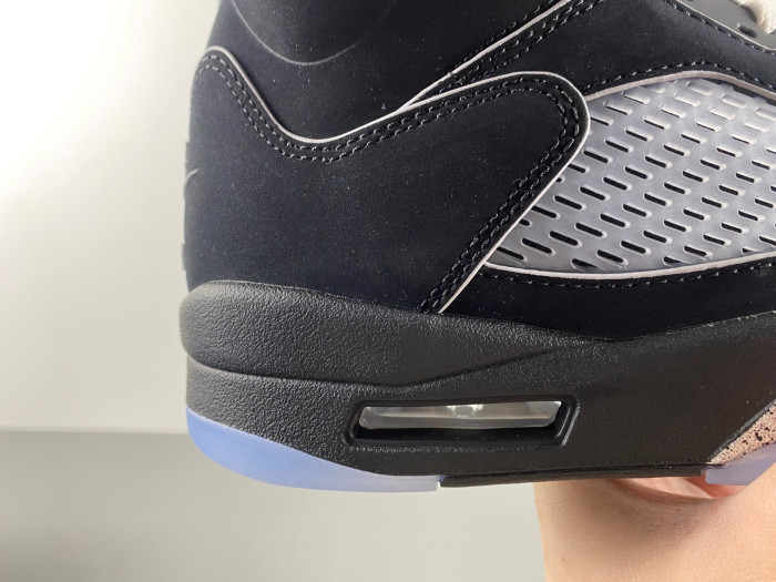 Air Jordan 5 “Black Metallic Reimagined” HF3975-001