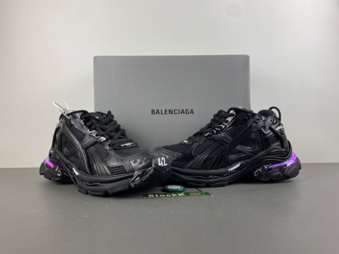 Ba1en*iaga runner LED 853225-WRNLD 1000