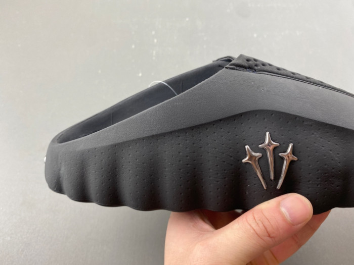 Nike Mind 001 