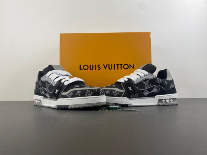 L0vis Vvtt0n LV trainer