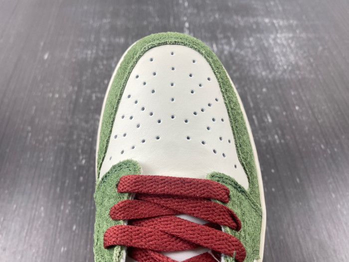 Air Jordan 1 Low OG “Year of the Dragon” FN3727-100