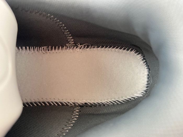 b0tt*ga Ven*ta orbit sneaker