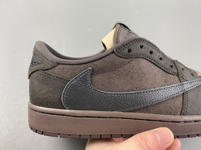 Travis Scott x Air Jordan 1 Low OG
