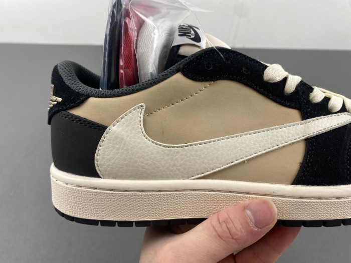 TRAVIS SCOTT X AIR JORDAN 1 RETRO LOW DM7866-201