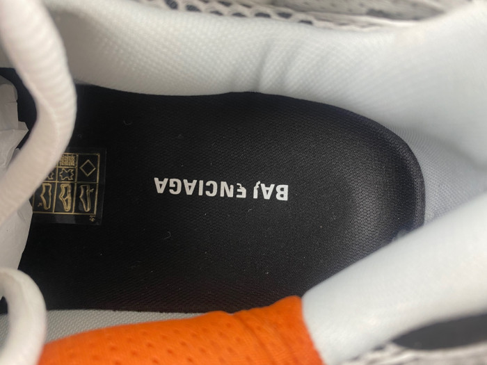 Ba1en*iaga runner 772774-w3rbw-9168