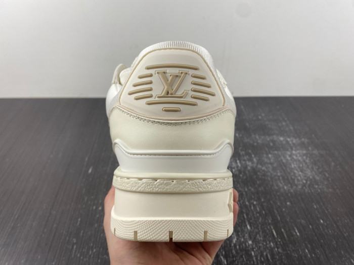 l**is V*t*n lv trainer