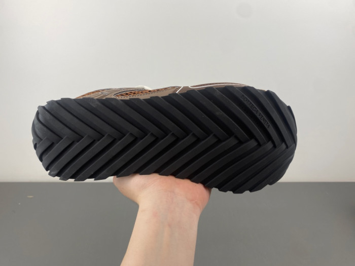b0tt*ga Ven*ta orbit sneaker