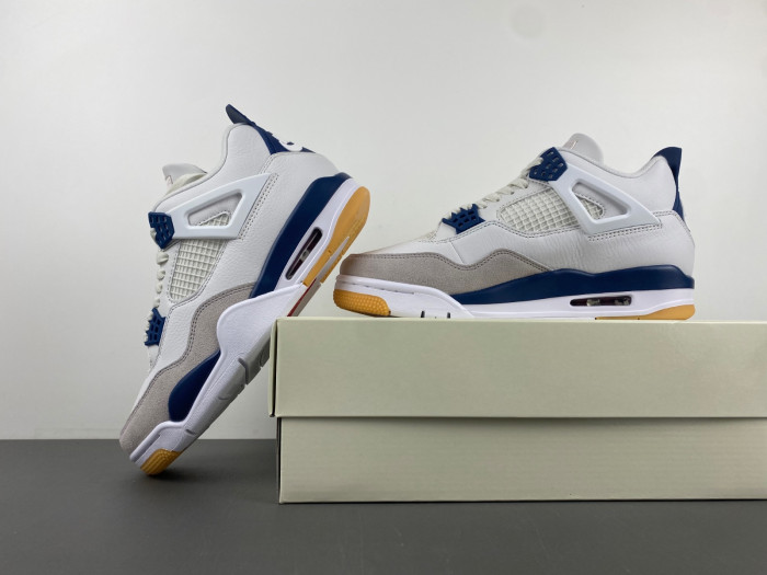 Nike SB x Air Jordan 4 “Navy” (2025) DR5415-100