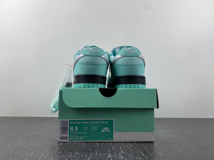 Nike SB Dunk Low  BV1310-402