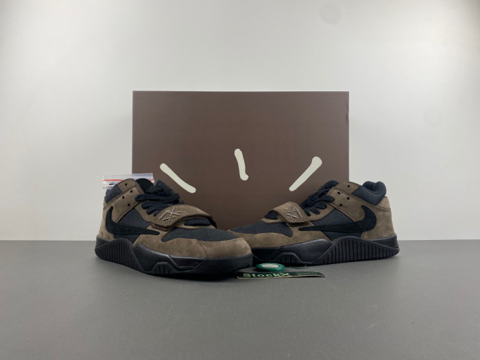 Travis Scott x Air Jordan 1 Low JACK FZ8117-204