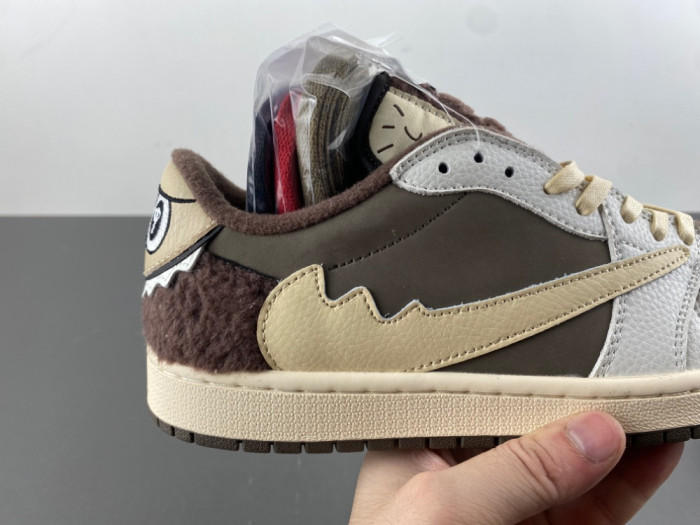 AIR JORDAN 1 LOW TRAVIS SCOTT LABUBU DM7866-717