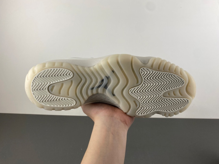 Air Jordan 11 “Pearl” AR0715-110