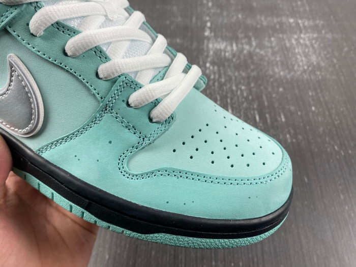 Nike SB Dunk Low  BV1310-402
