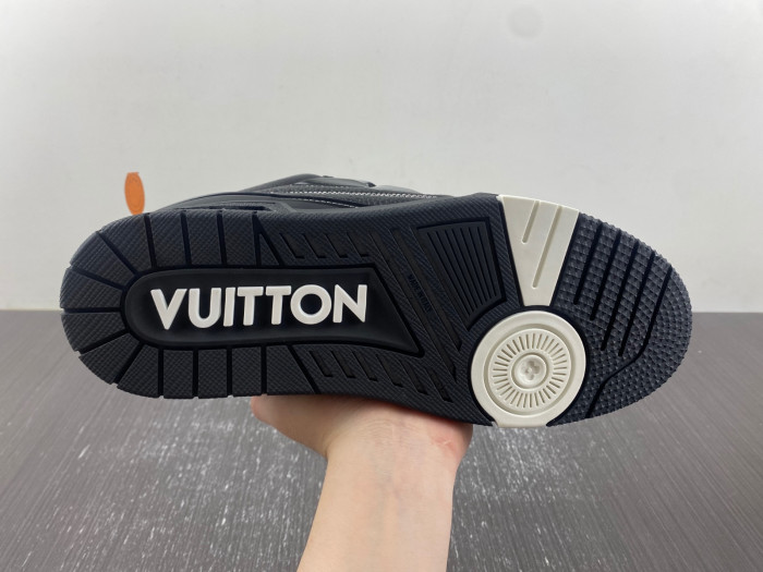 LV SKATE SNEAKER