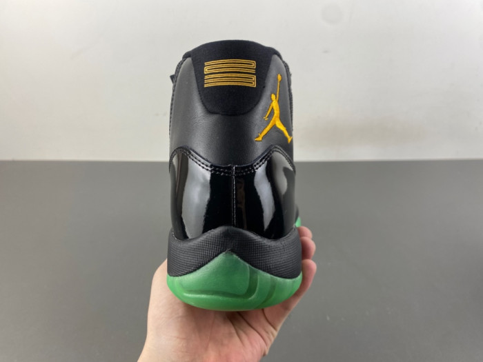 AIR JORDAN 11 RETRO CT8012-037