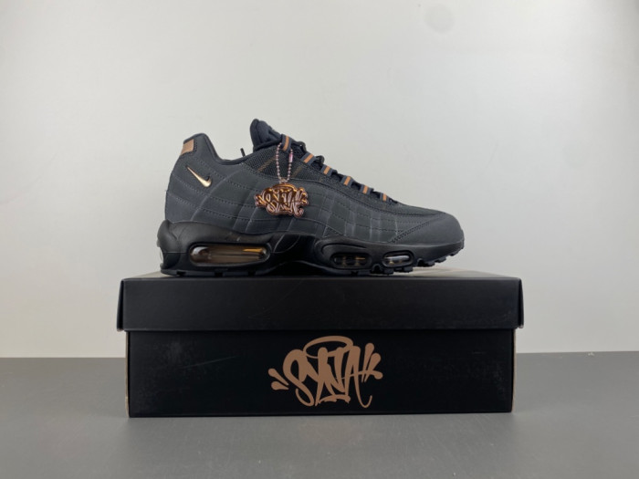 Central Cee x Nike Air Max 95 HQ6457-001