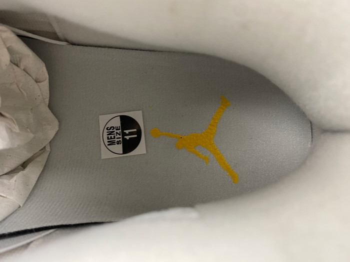 Air Jordan 4 "Rare Air" Tour Yellow IO2463-102