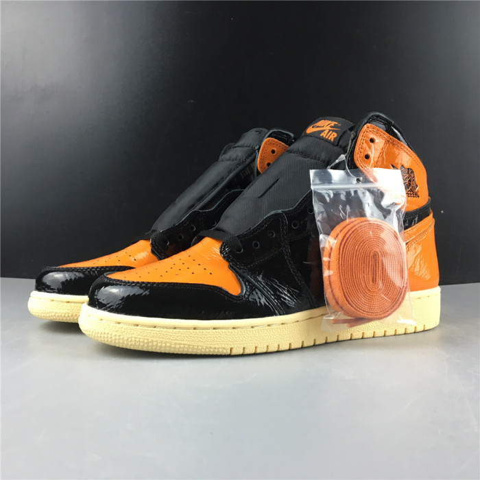 AIR JORDAN 1 SHATTERED BACKBOARD 3.0 555088-028