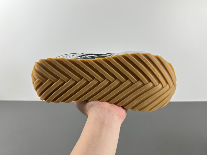 b0tt*ga Ven*ta orbit sneaker