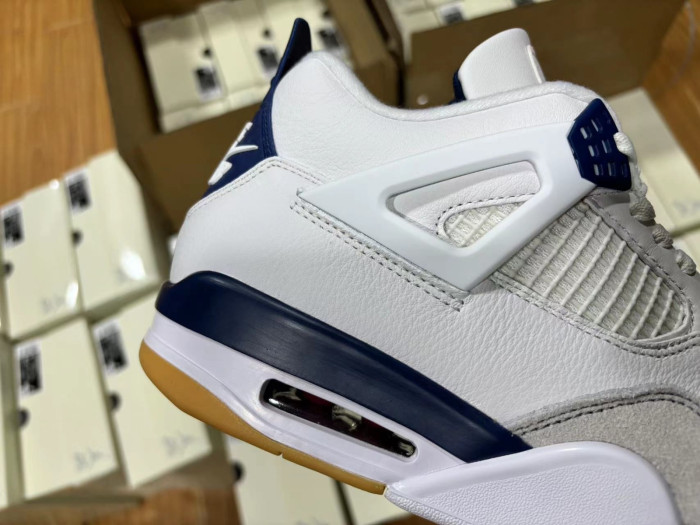 Nike SB x Air Jordan 4 “Navy” (2025) DR5415-100