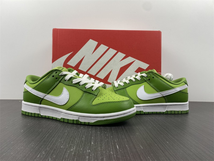 Nike Dunk Low Chlorophyll  DJ6188-300