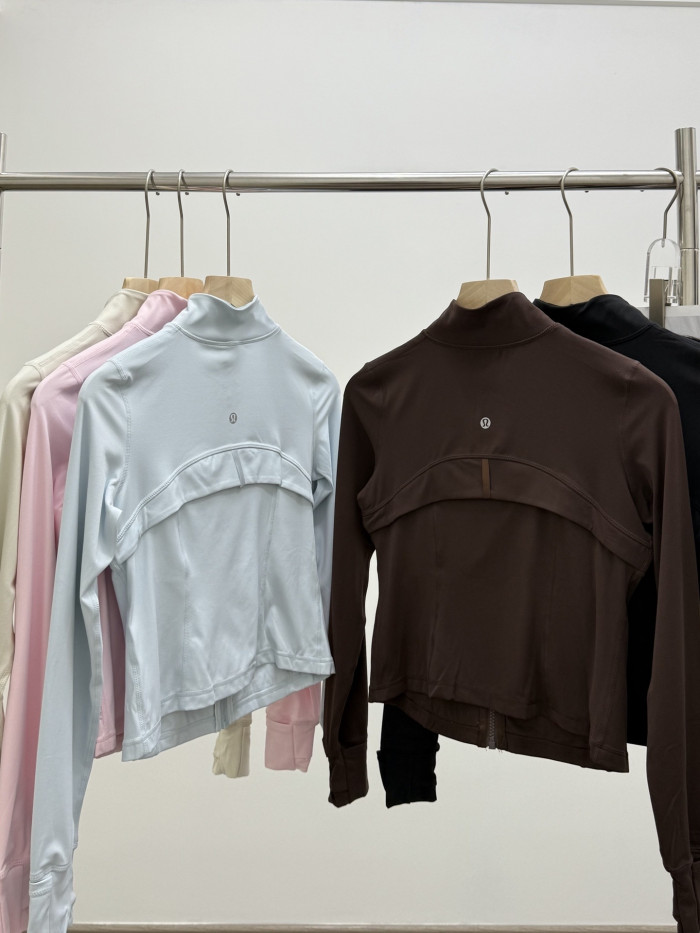 LULULENMON JACKET (BUY 2+,EVERY PIECE $75)