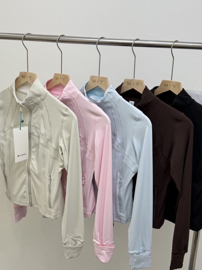 LULULENMON JACKET (BUY 2+,EVERY PIECE $75)
