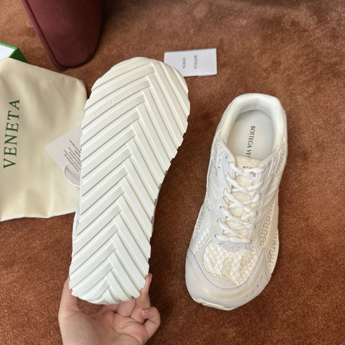 b0tt*ga Ven*ta orbit sneaker