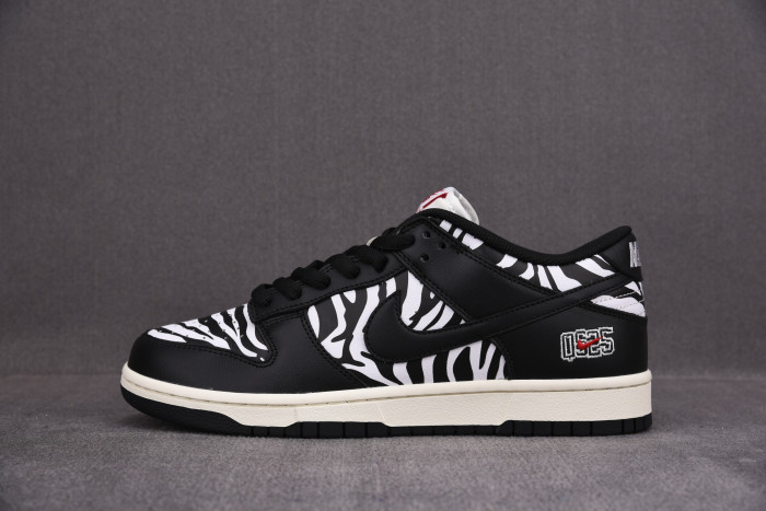 Nike SB Dunk Low OG QS Quartersnacks Zebra DM3510-001