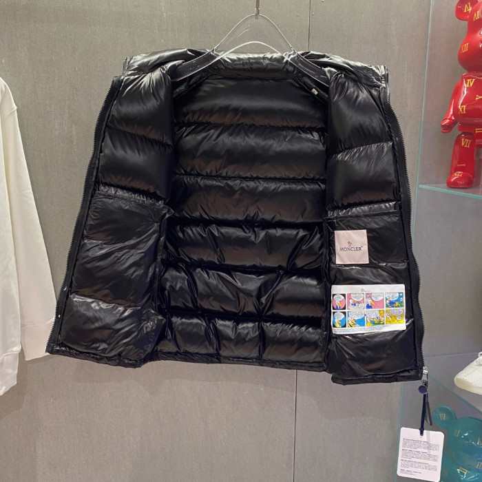 Mcl Lacet Hooded Down Waistcoat