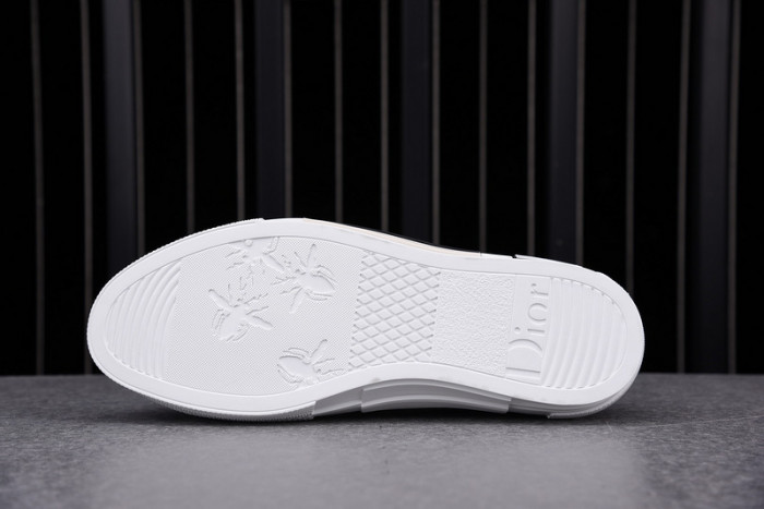 DR B23 HIGH-TOP SNEAKERS 0110