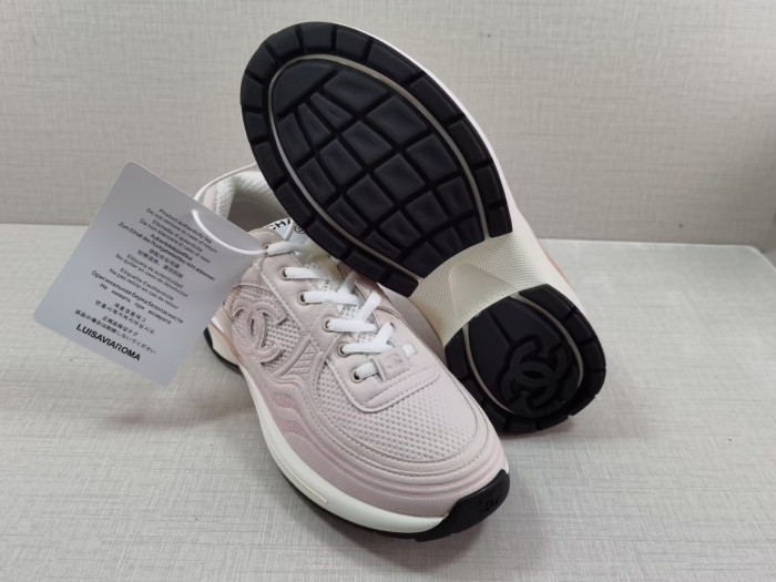 Ch**el sneaker