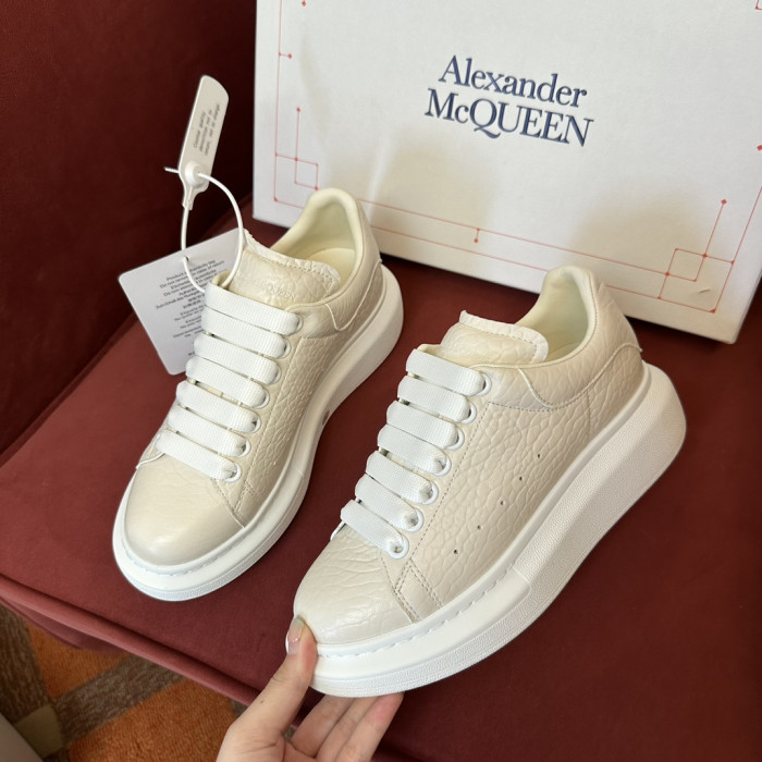 A1exa*der Mcqv*en Sneaker