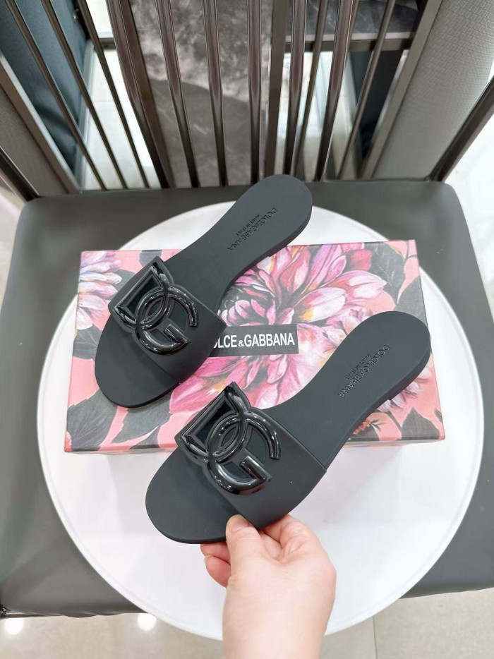 D01ce&Gab*a*a Bianca Interlock Slide Sandal