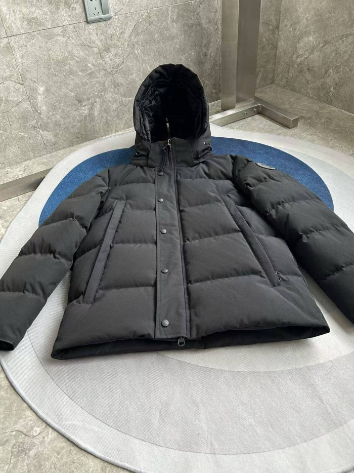 Can*a G00se down jackets