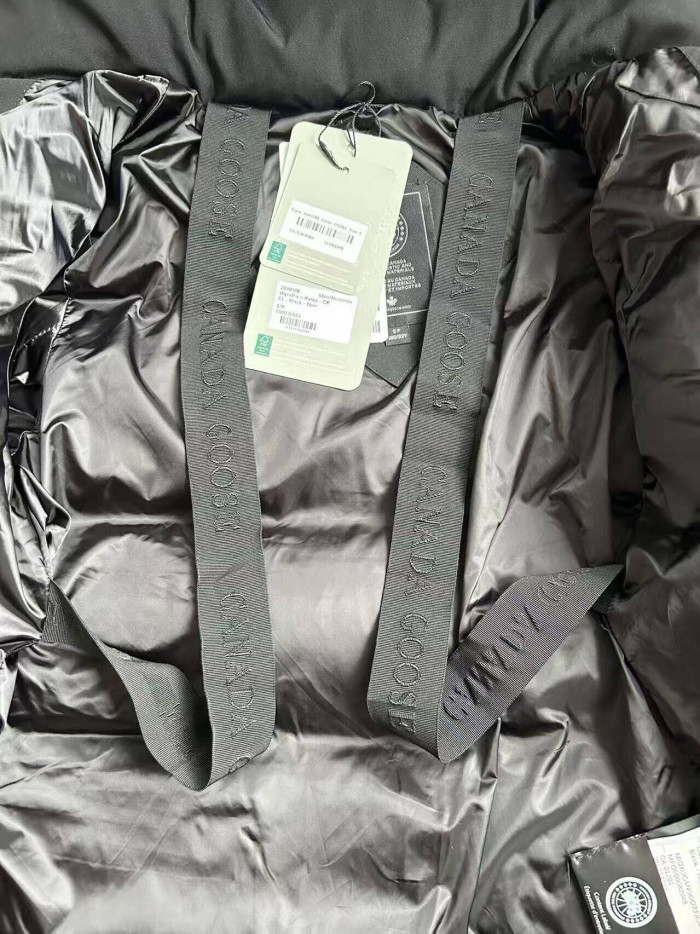 Can*a G00se down jackets