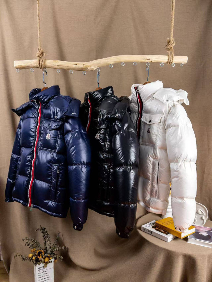 MONCLER DOWN JACKET