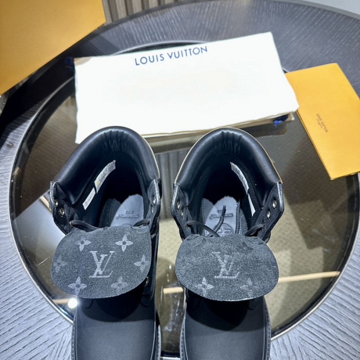 l0vis Vvtt0n boots