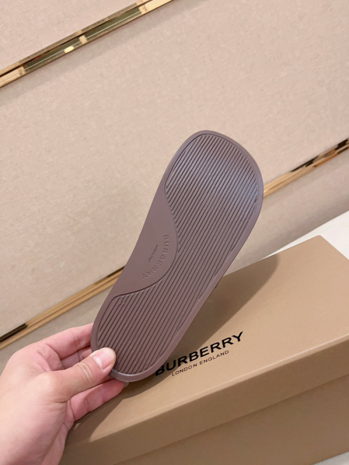 Bv*b*rry slides