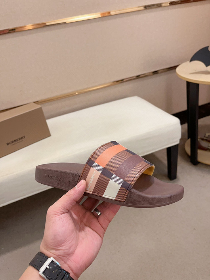 Bv*b*rry slides