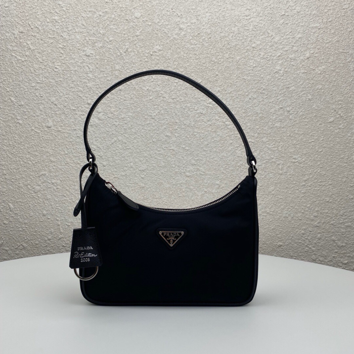 Pra*a Re‑Edition 2005 nylon hobo shoulder bag